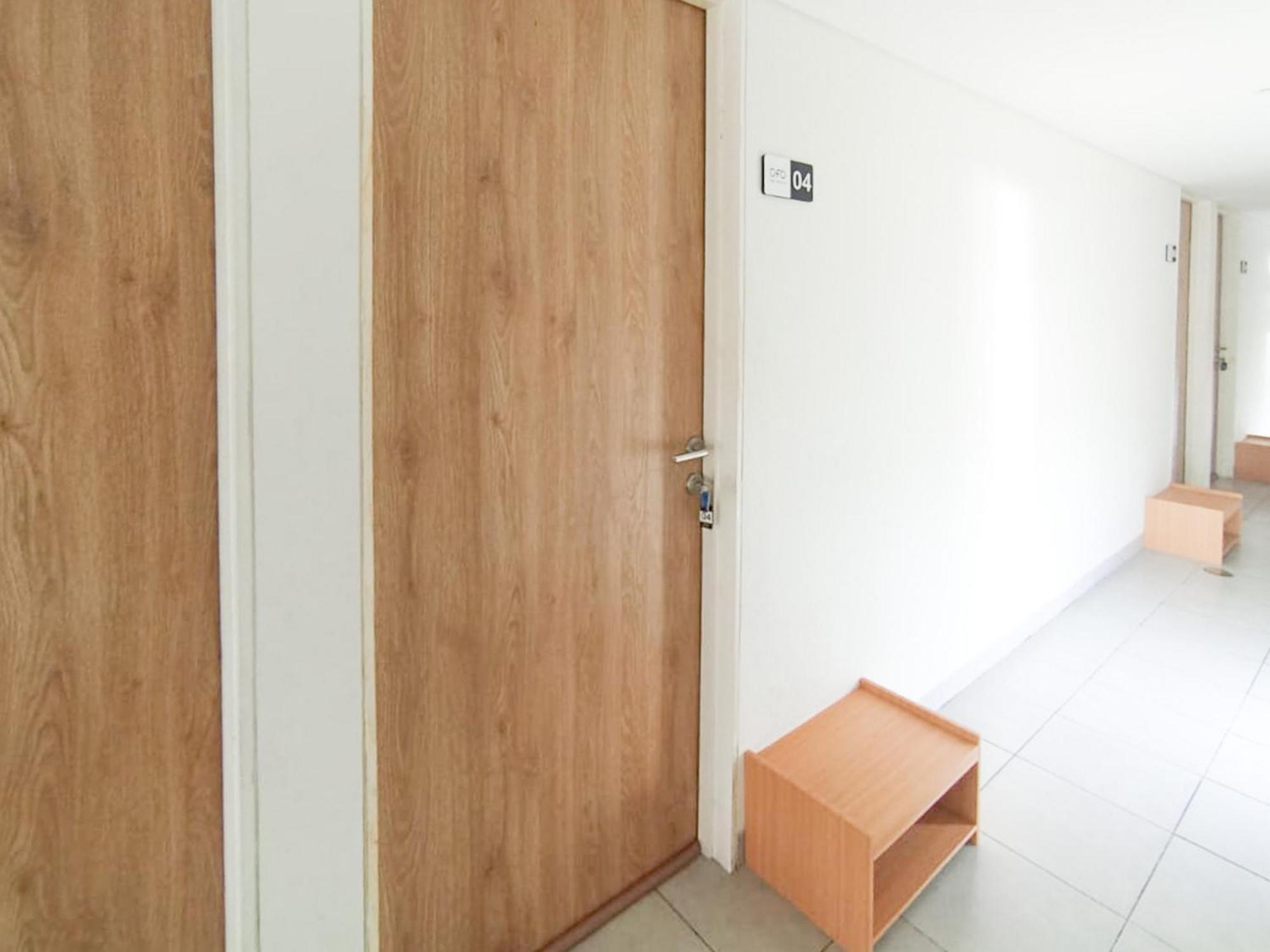 Hotel Ofo Kost Premium Kampung Inggris Pare Syariah Mitra Reddoorz Exterior foto