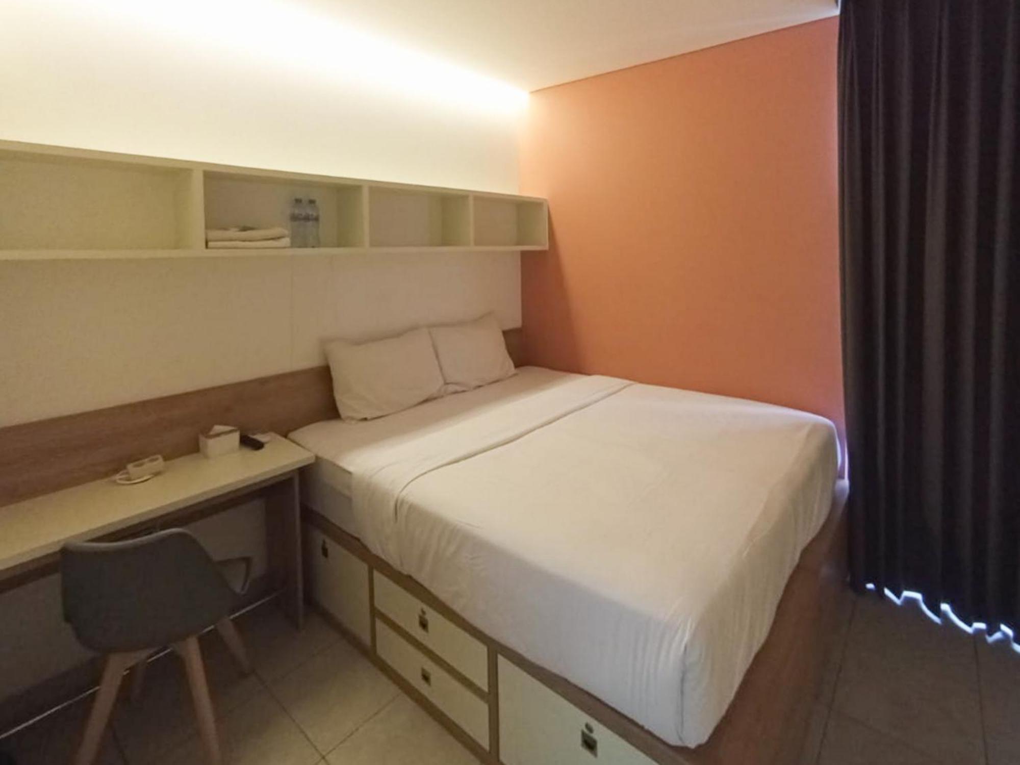 Hotel Ofo Kost Premium Kampung Inggris Pare Syariah Mitra Reddoorz Exterior foto