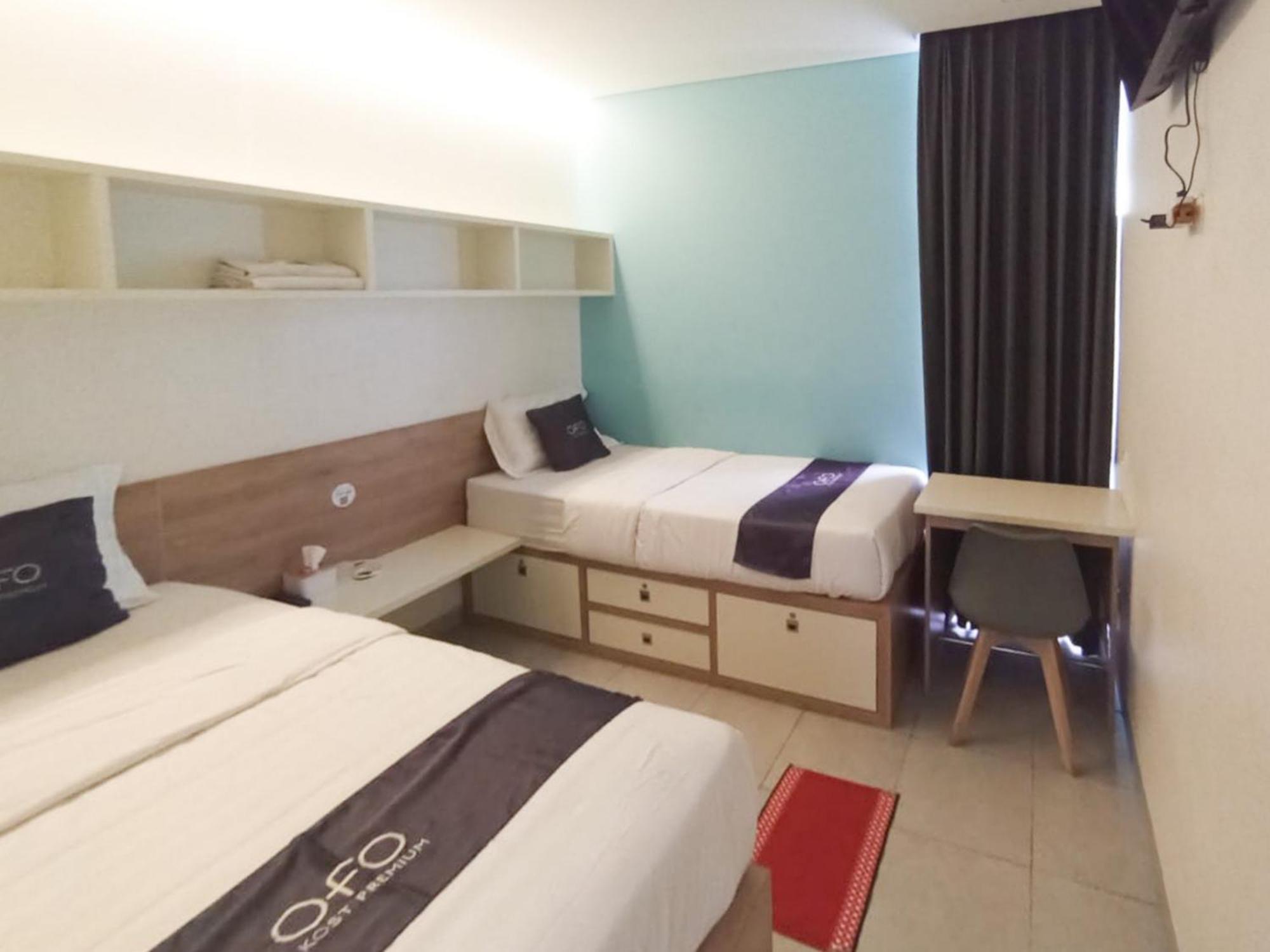 Hotel Ofo Kost Premium Kampung Inggris Pare Syariah Mitra Reddoorz Exterior foto
